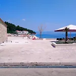 Nyaraló House With A Swimming Pool Vrbanj, Hvar - 11040 Vrbanj