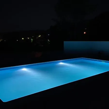 House With A Swimming Pool Vrbanj, Hvar - 11040 Semesterbostad Vrbanj