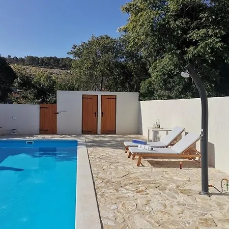House With A Swimming Pool Vrbanj, Hvar - 11040 Vrbanj